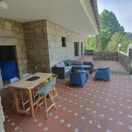Casa Rural A Pousa Con Piscina * Gondomar