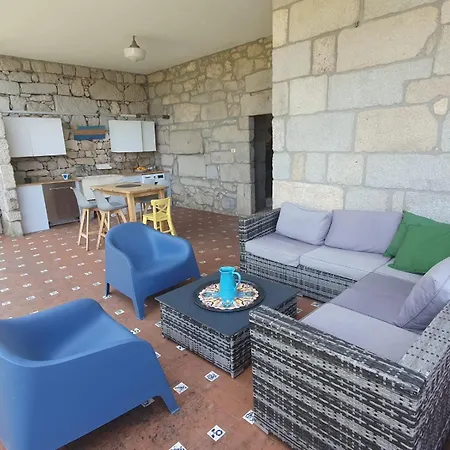 Casa Rural A Pousa Con Piscina Gondomar