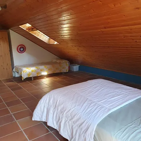 Casa de Férias Casa Rural A Pousa Con Piscina Gondomar