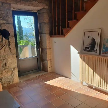 Casa Rural A Pousa Con Piscina Gondomar